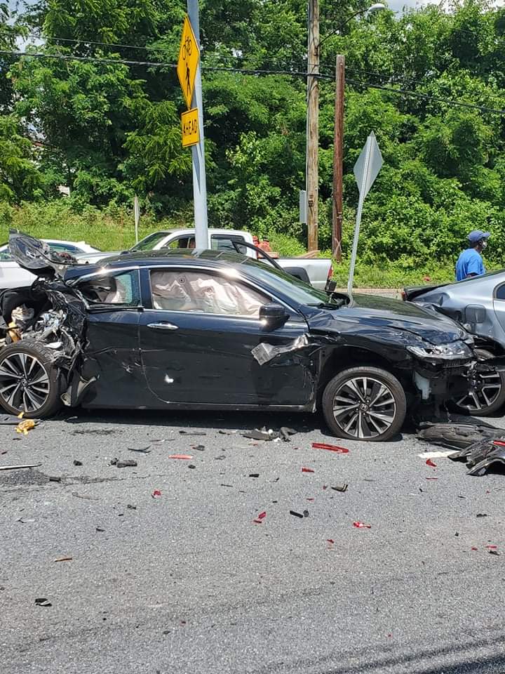 Happening Now: Multicar Accident on Veirs Mill Road - The MoCo Show